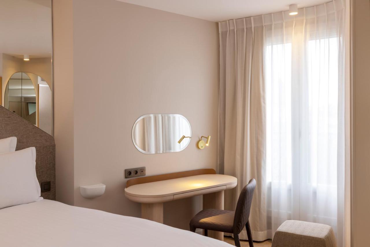 Beige 4* Parijs